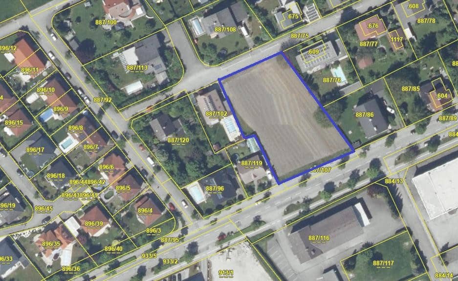 W gewidmetes Baugrundstück ideal für Wohnung