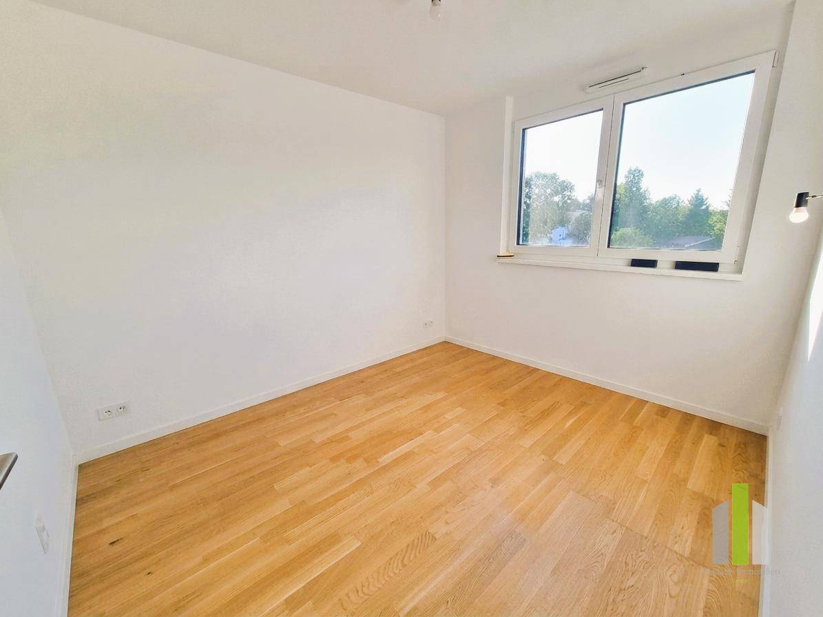 Helle moderne Wohnung mit Südost-Balkon