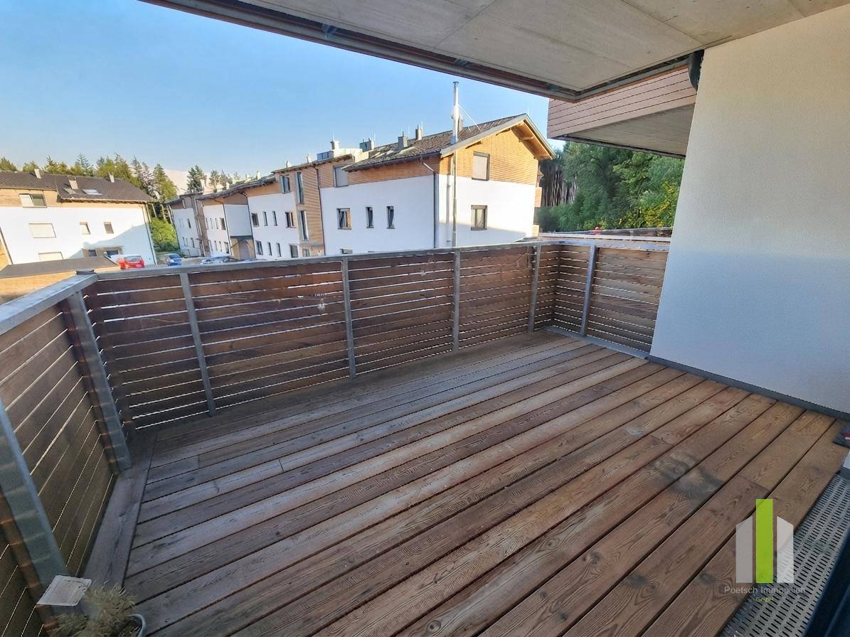 Helle moderne Wohnung mit Südost-Balkon
