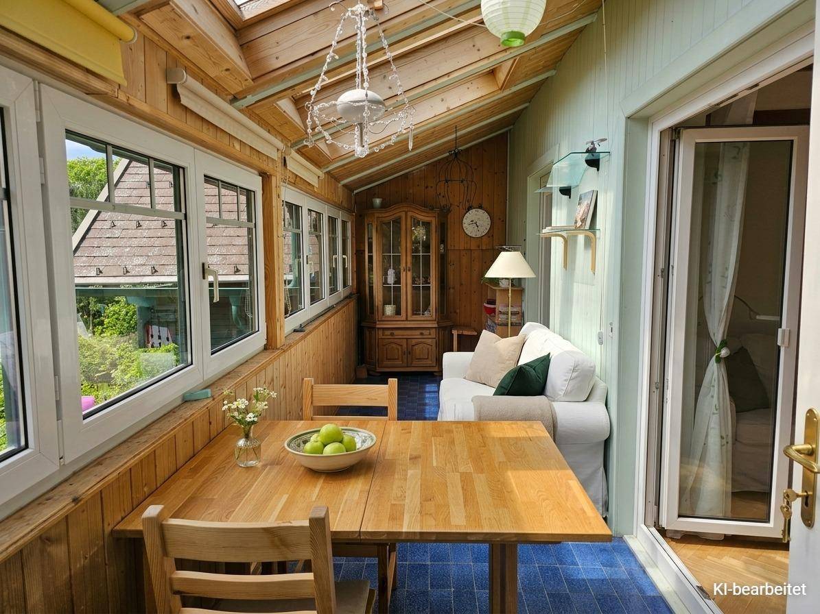Familienwohnung mit großem Garten und Bergblick