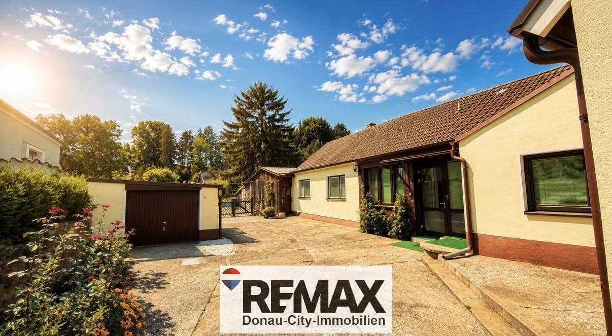 Country house charm with large plot Family apartment