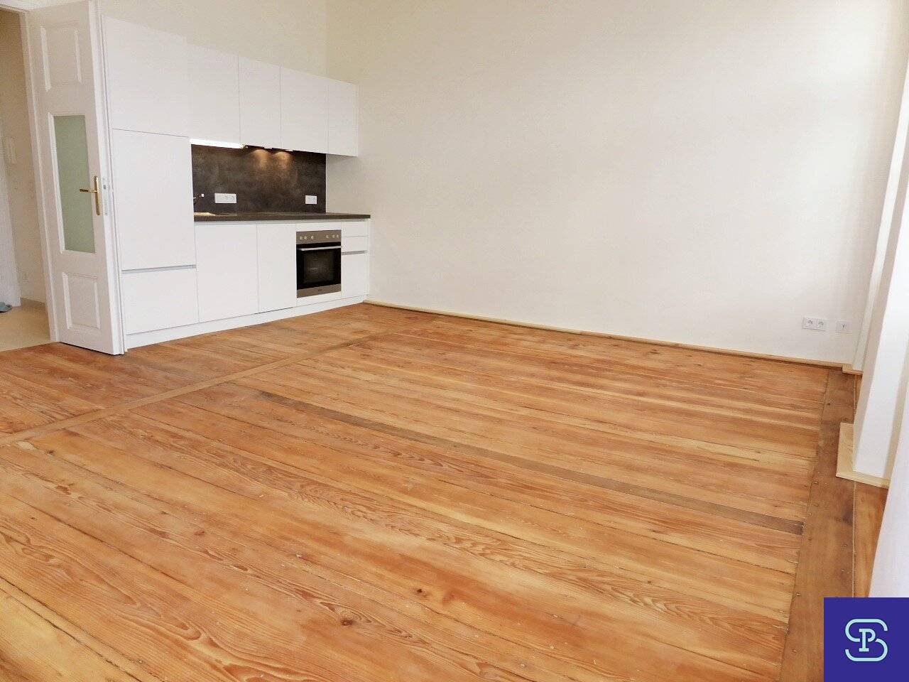Naglergasse: Renovated 54m² historic building apartment with fitted kitchen - 1010 Wien