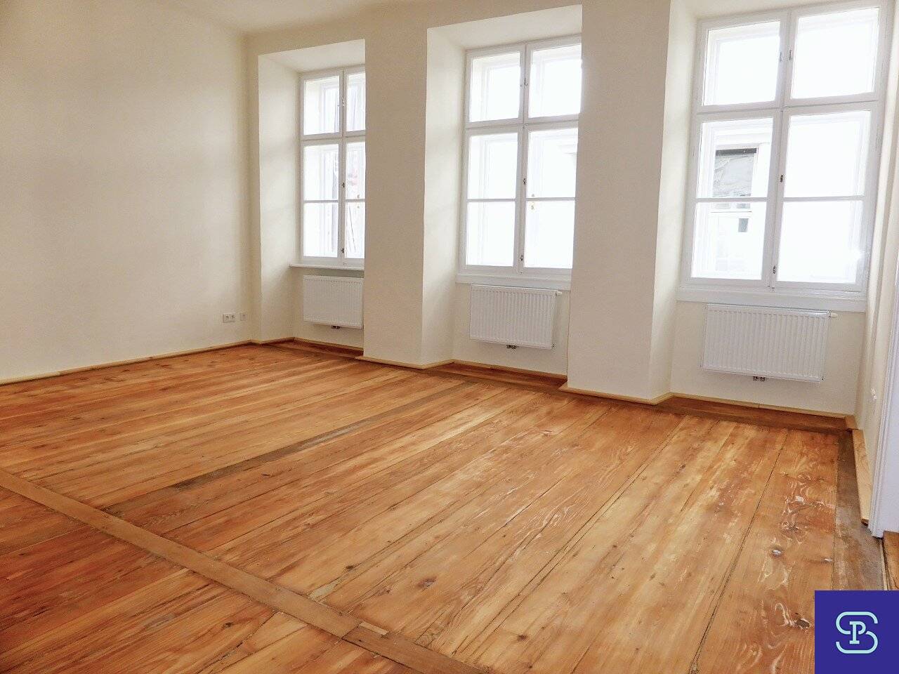 Naglergasse: Renovated 54m² historic building apartment with fitted kitchen - 1010 Wien