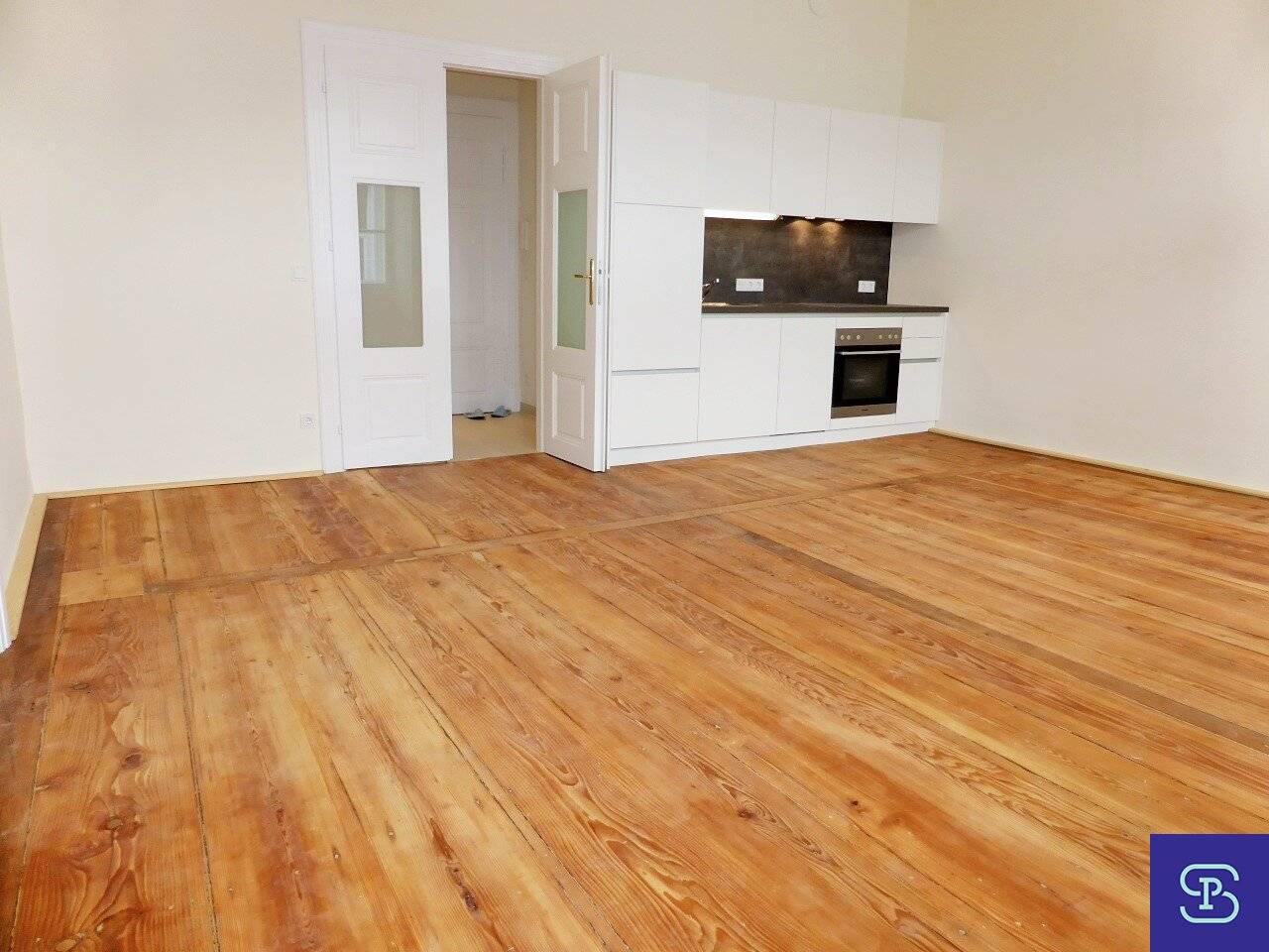 Naglergasse: Renovated 54m² historic building apartment with fitted kitchen - 1010 Wien