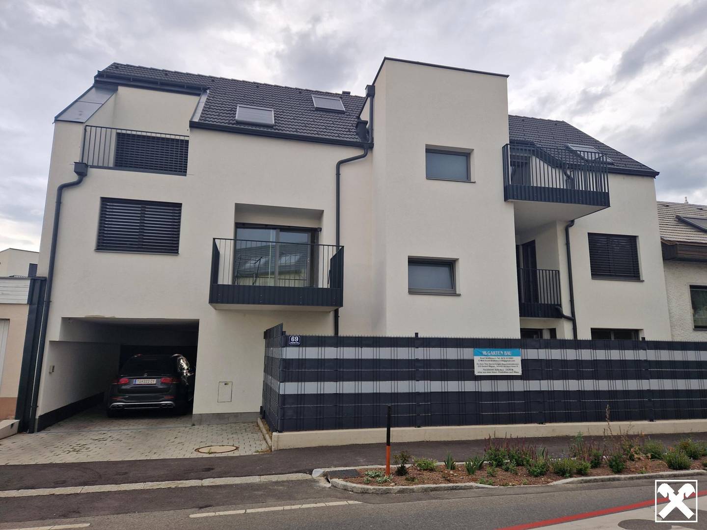 Lichtdurchflutetes Penthouse mit Terrasse und Balkon
