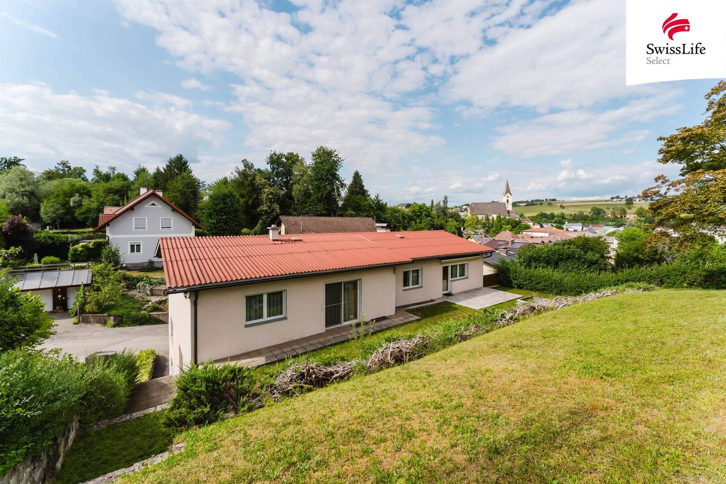 Platz für alle! Großzügiges Mehrfamilienhaus auf Traumgrundstück in St. Georgen