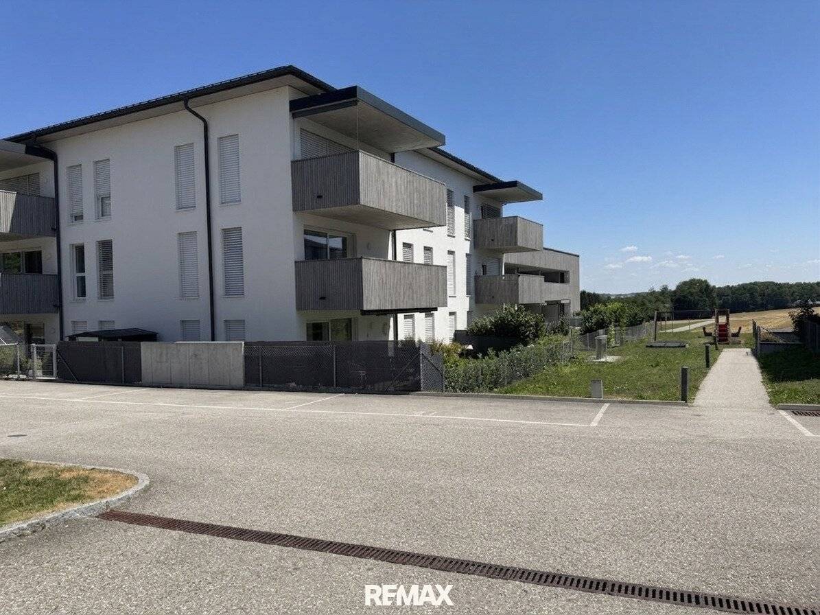 Like-new 4-room apartment in sunny location of Ohlsdorf
