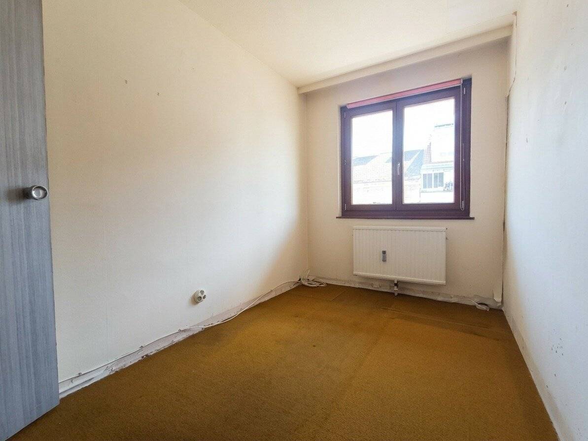 3-room apartment in new building with loggia and potential near U6 Dresdner Straße