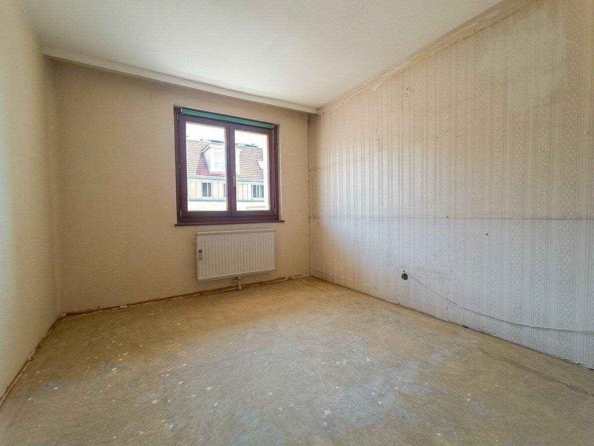 3-room apartment in new building with loggia and potential near U6 Dresdner Straße