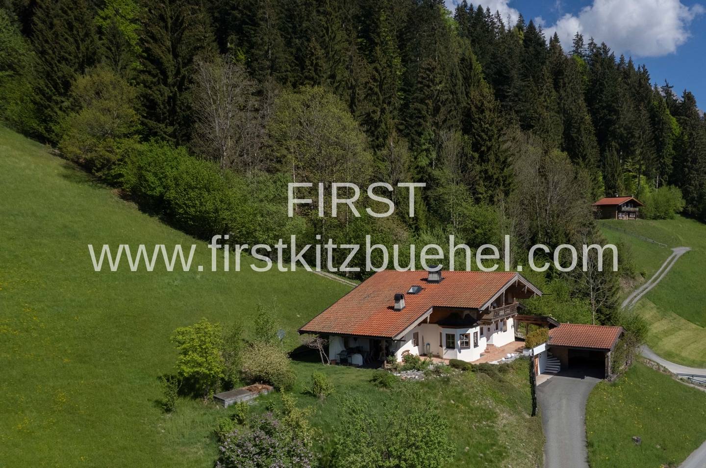 Sonnige Ferienwohnung mit Terrasse und Sauna