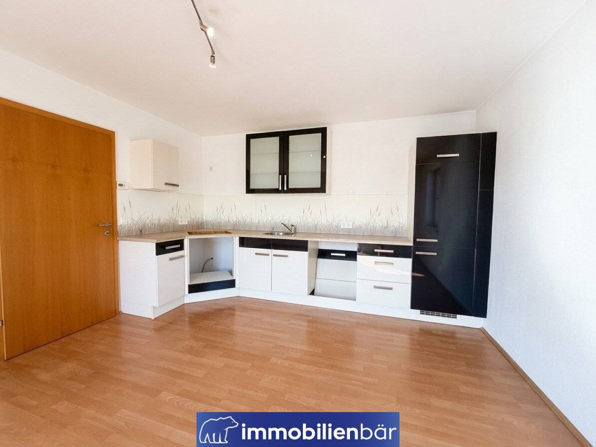 Spacious 3-room condominium with balcony | Plenty of space to feel at home