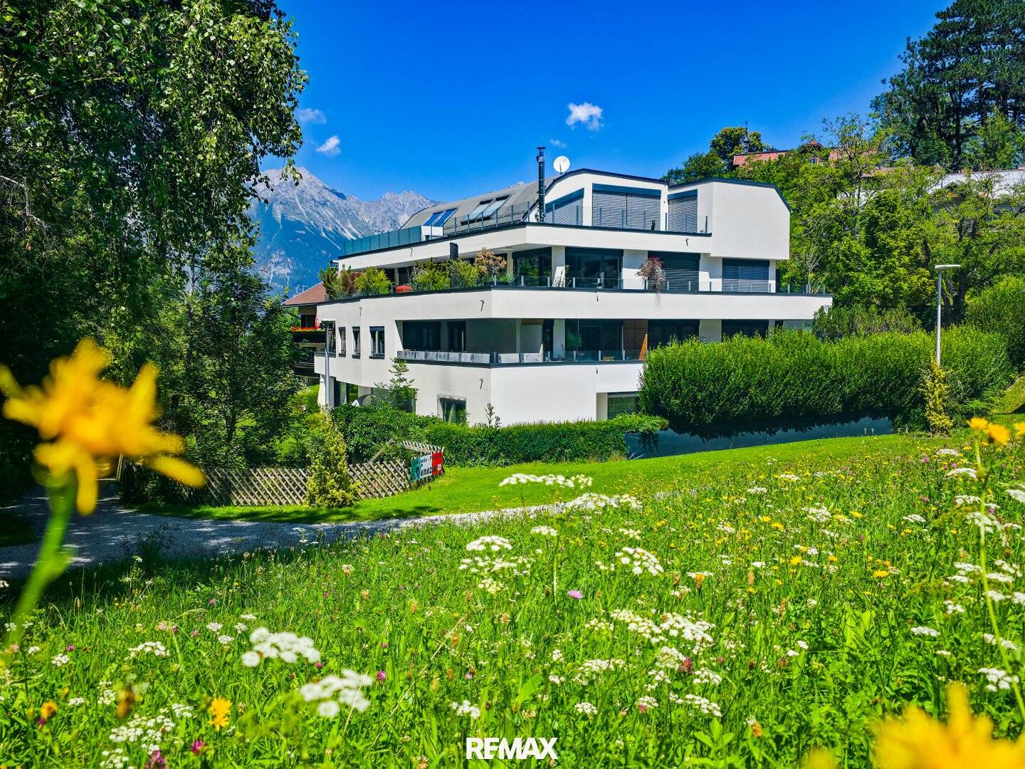 Barrier-free 2-room Condominium in Igls | Low-energy Building | 70 m² | Balcony | Underground Garage