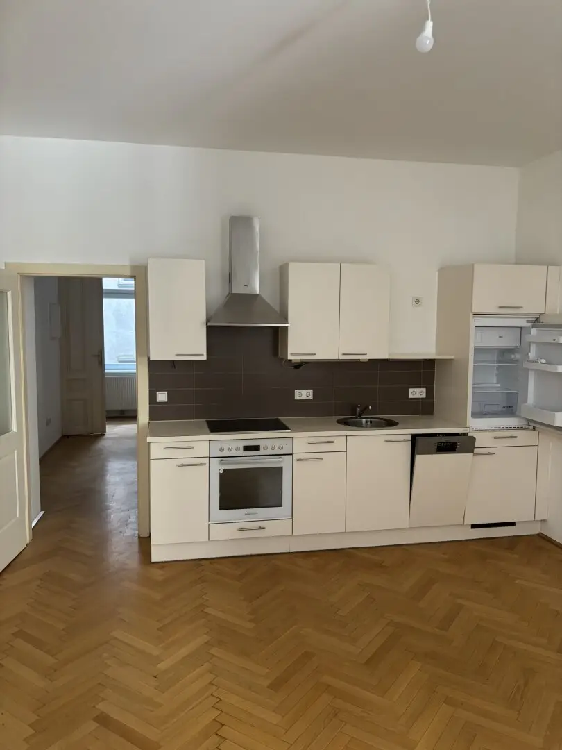 Sehr ruhiges Altbauarpartment ca. 43m² in Toplage 1090 Wien !
