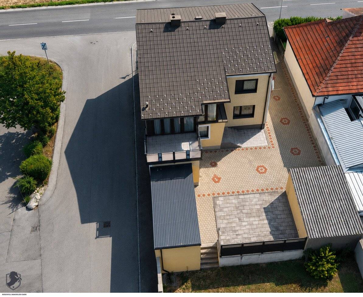 Großzügiges Wohnhaus mit Terrasse, Garage und viel Platz in Atzenbrugg