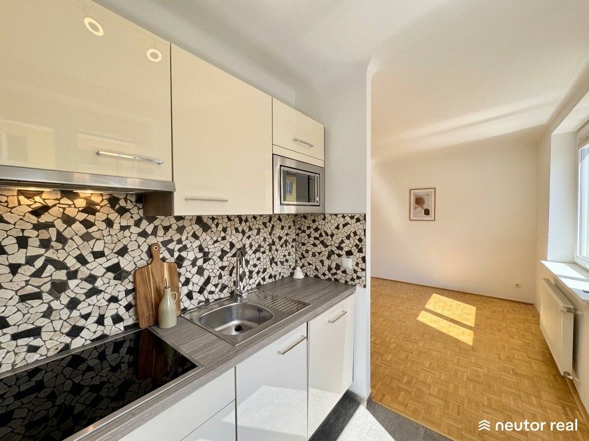 Helle 2 Zimmer Wohnung mit Gemeinschaftsgarten | U4 Ober St. Veit