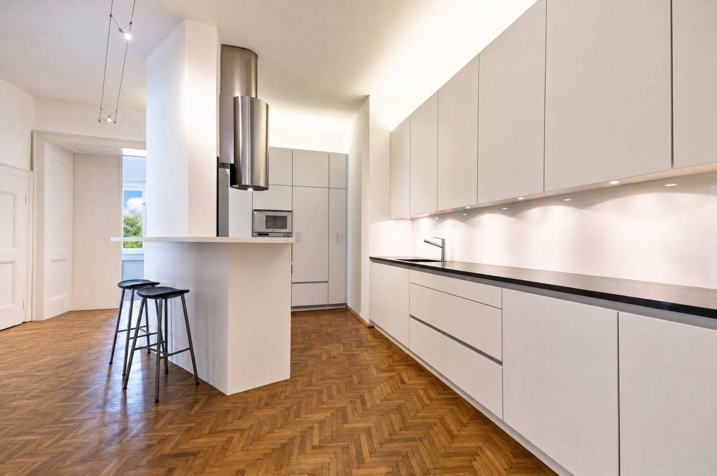 Rarität in Graz | Herrschaftliche 5-Zimmer-Altbauwohnung mit Loggia und Balkon im Herz-Jesu-Viertel