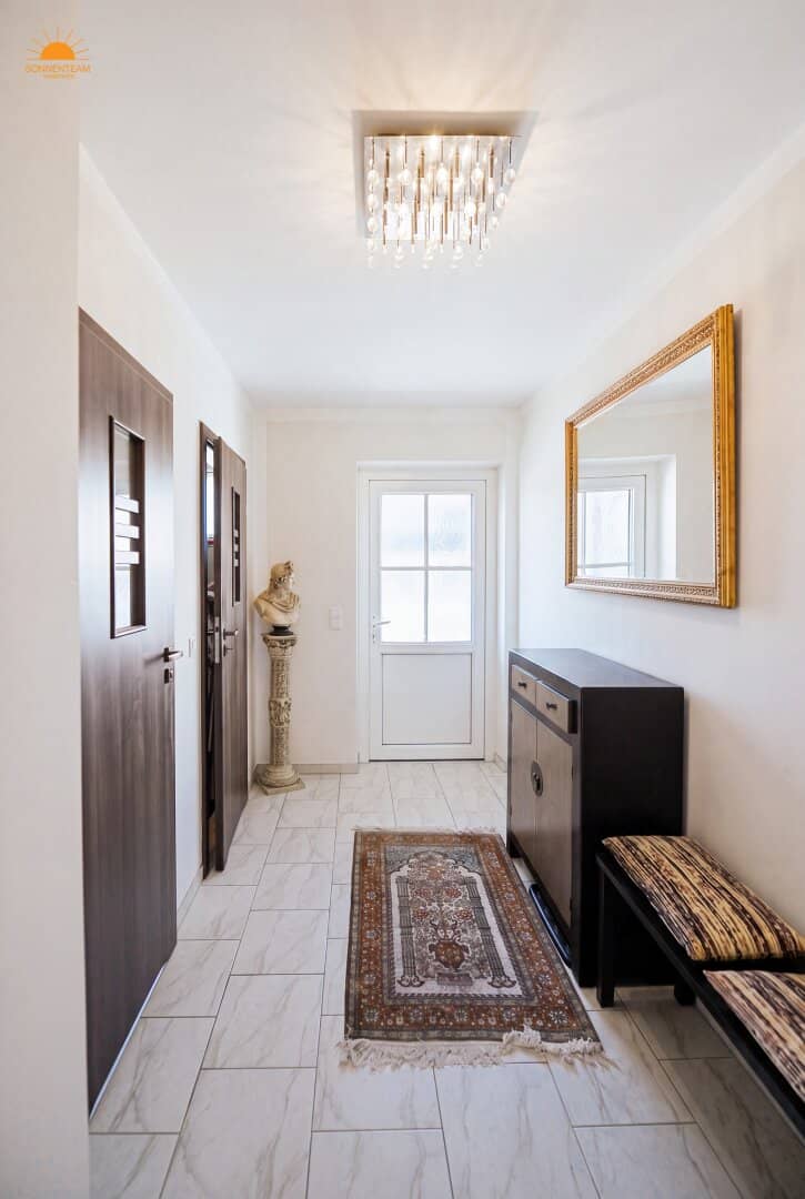 Bad-Vöslau - charming terraced house with pool, sauna &amp; sunny garden in quiet location