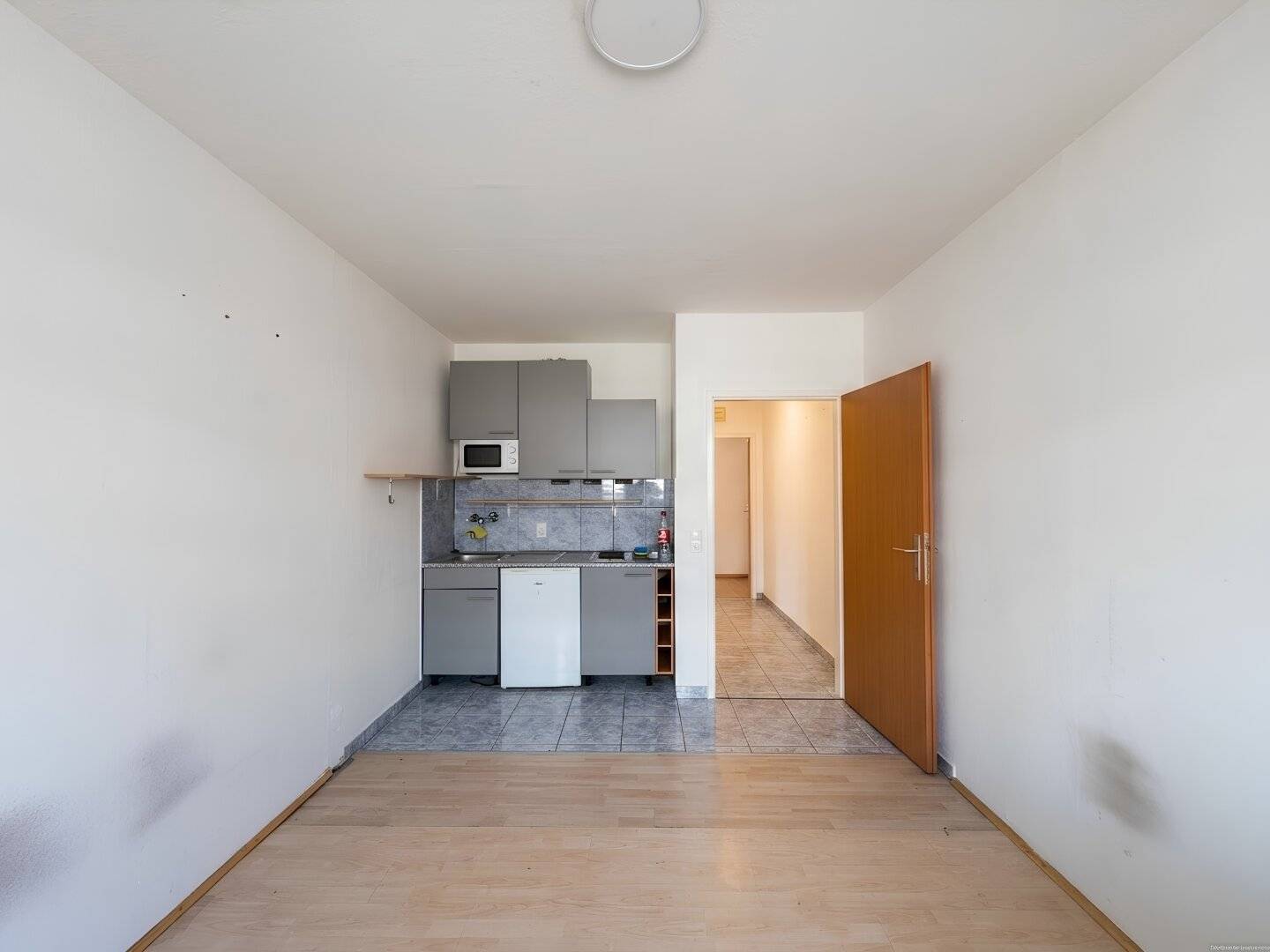 Compact starter apartment on the 5th floor | ELISABETH-VORSTADT