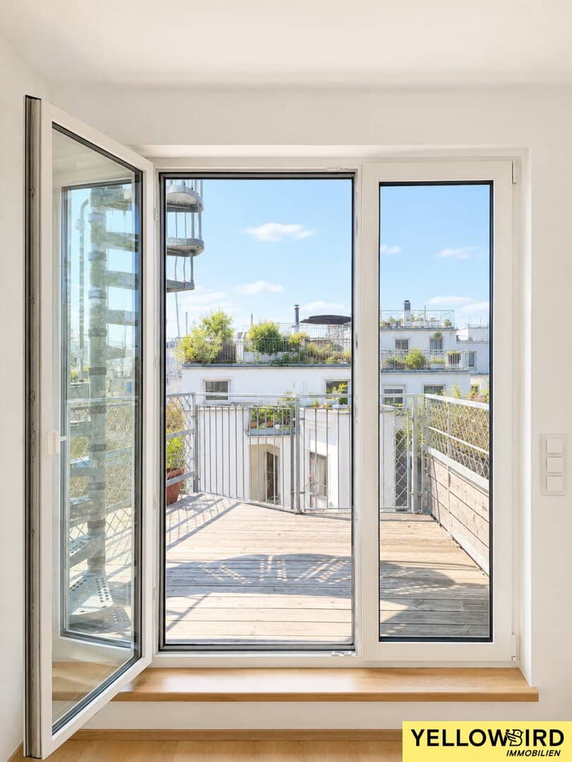 2-room historic building with roof terrace I 360-degree I with view of Danube