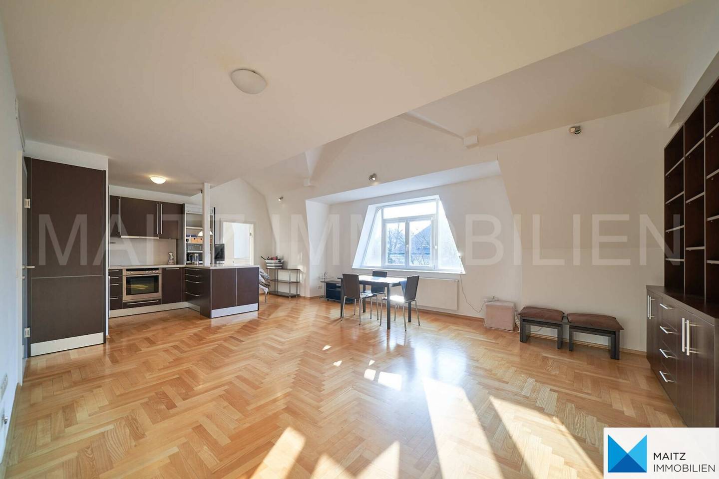 Open-ended in COTTAGE: Spacious attic apartment LIFT &amp; AIR CONDITIONING