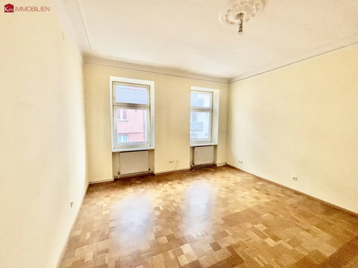 2 Zimmer Altbauwohnung im 14ten - Provisionsfrei