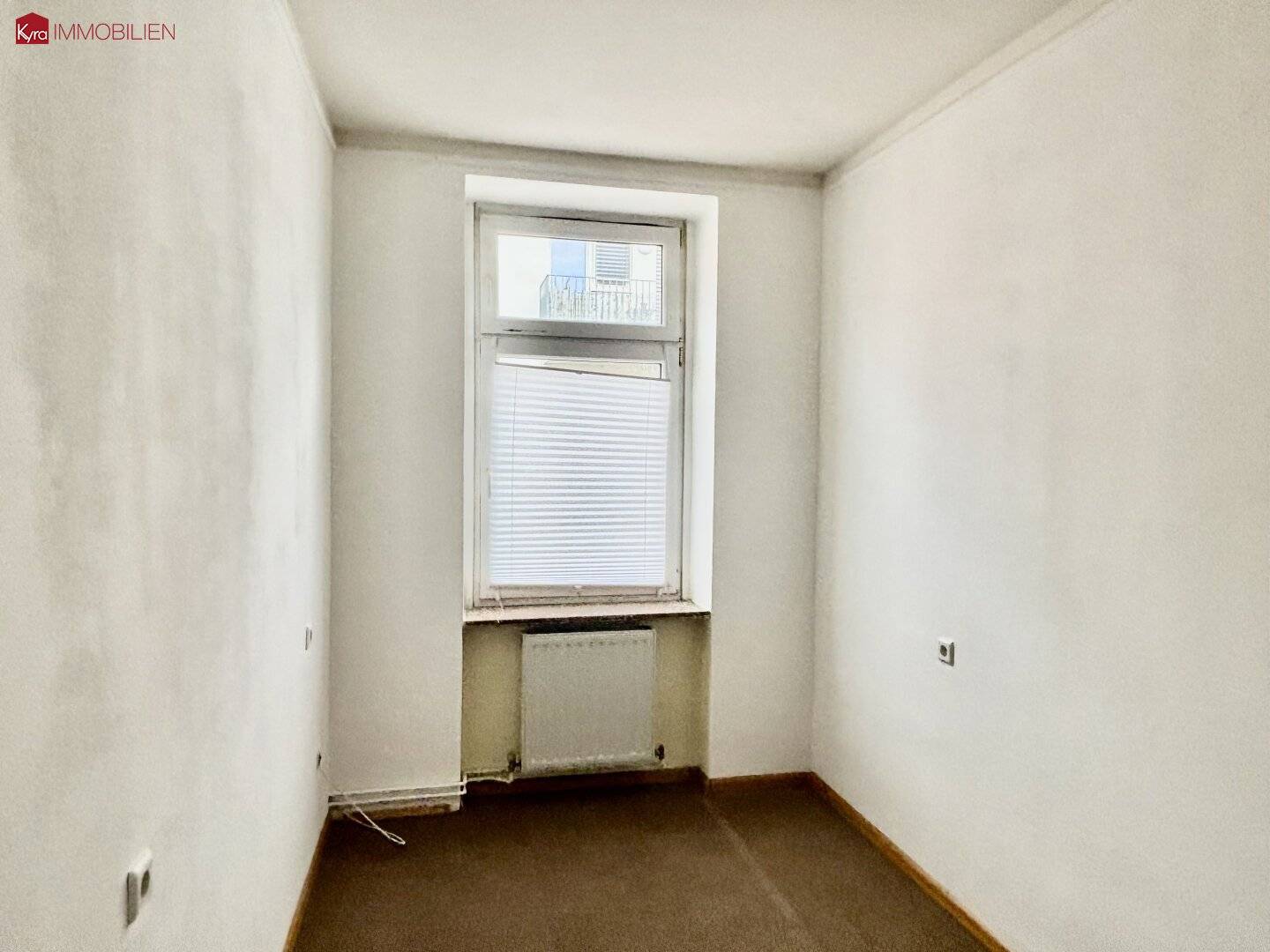 2 room old building apartment in the 14th district - Commission free