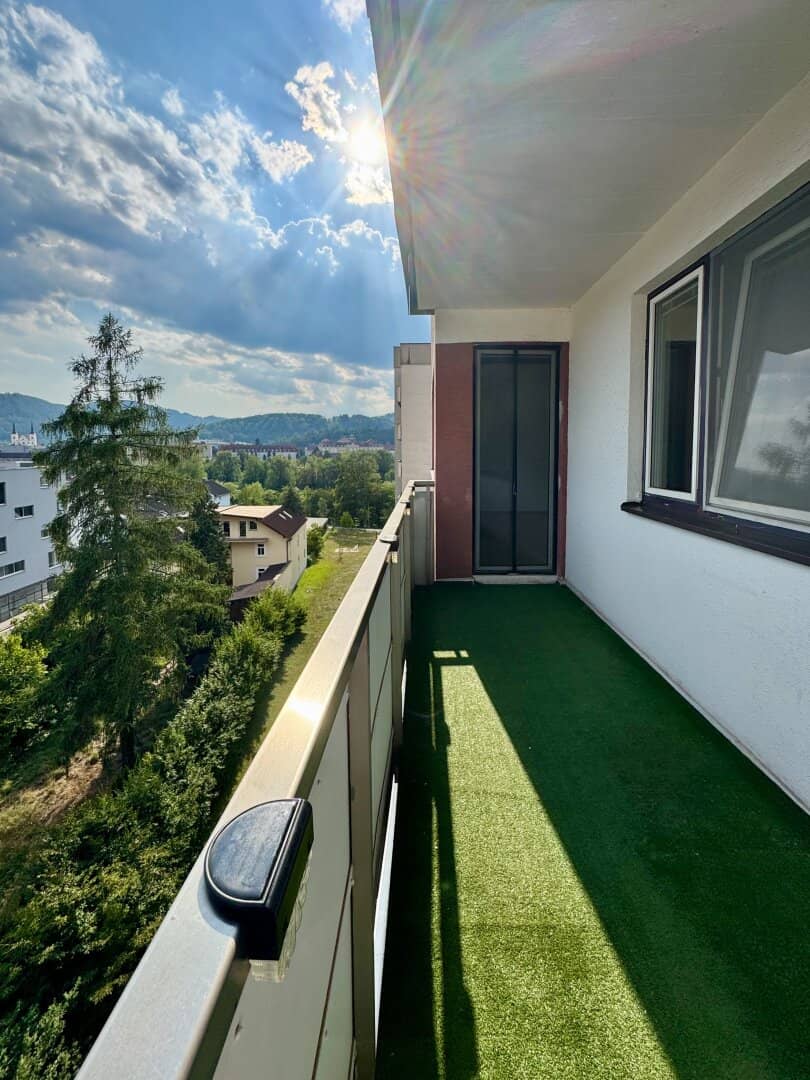 AVAILABLE IMMEDIATELY I DIRECTLY ON THE MUR I 5TH FLOOR I BEAUTIFUL VIEW I ABSOLUTE QUIET LOCATION I LOGGIA I CENTRAL I PROJEKT WOHNEN