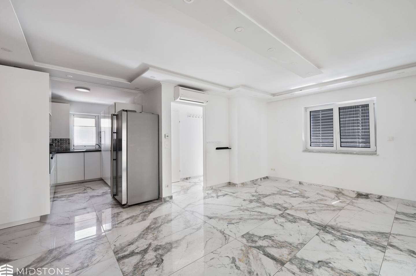 *Family idyll in Vienna* Modern house with garden and terrace