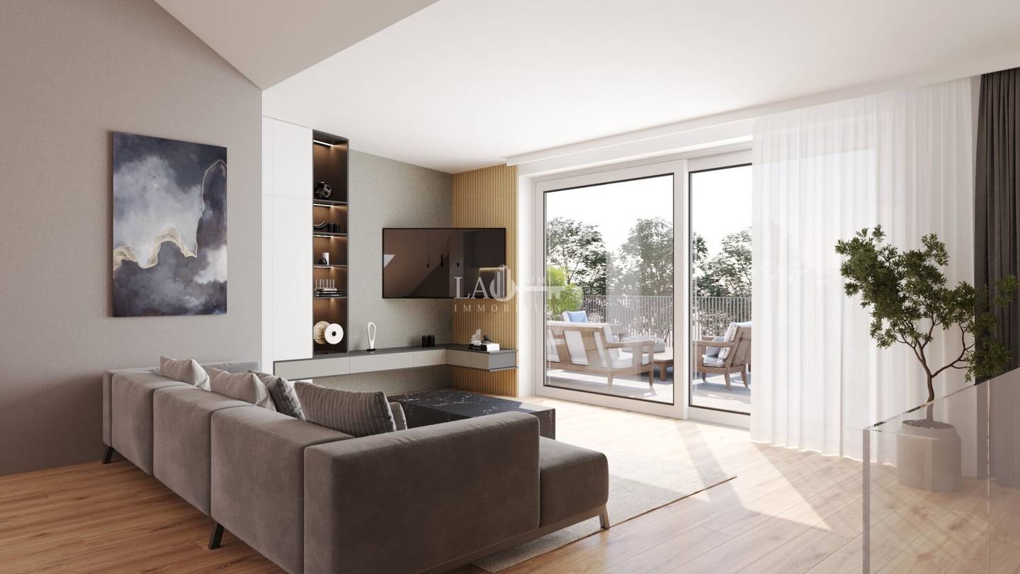 SUMMER SALE !!! FIRST OCCUPANCY - Maisonette with spacious terrace