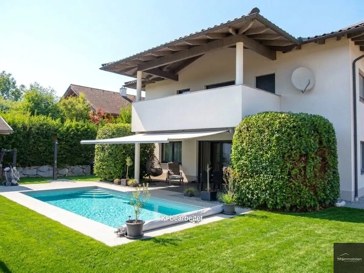 Neuwertiges Einfamilienhaus mit herrlichem Pool, top Ausstattung!