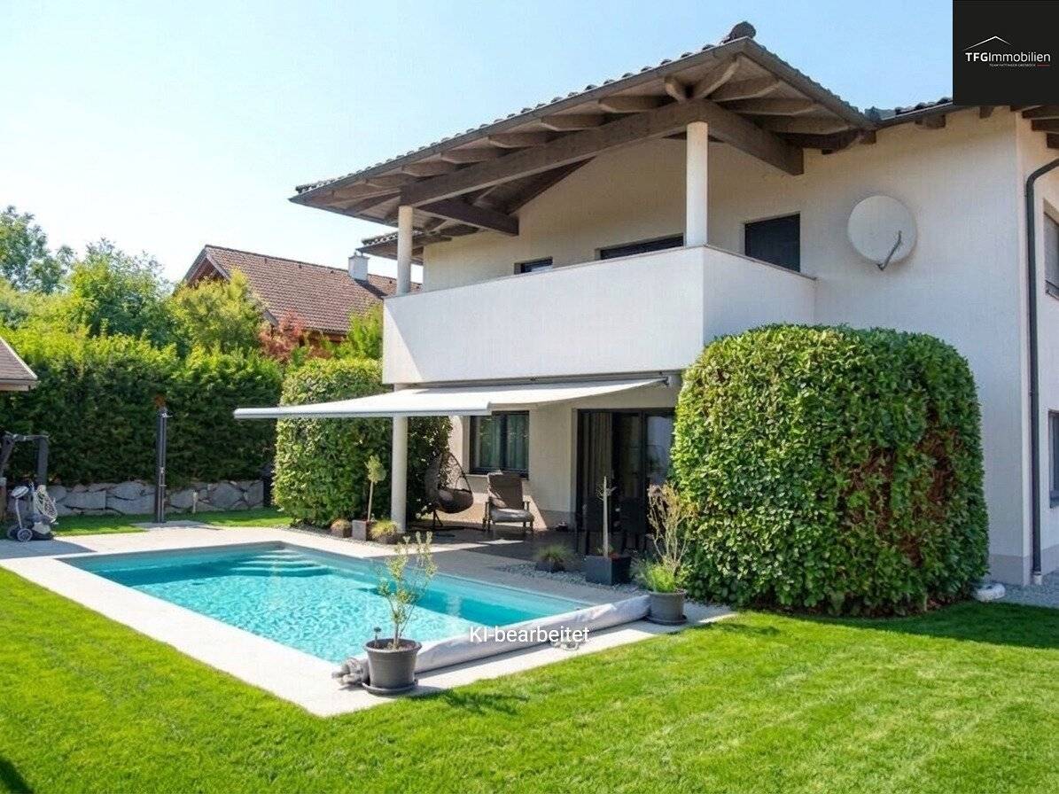 Neuwertiges Einfamilienhaus mit herrlichem Pool, top Ausstattung!