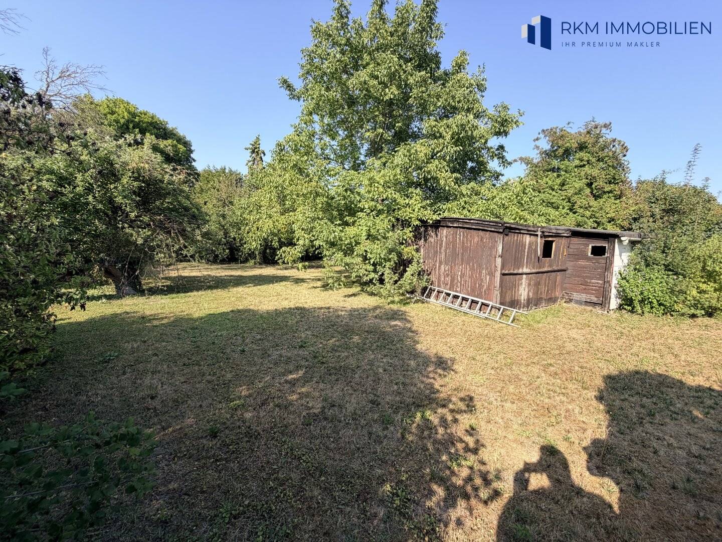 Großes Baugrundstück 1074m² in 1220 Wien – *EIGENGRUND*