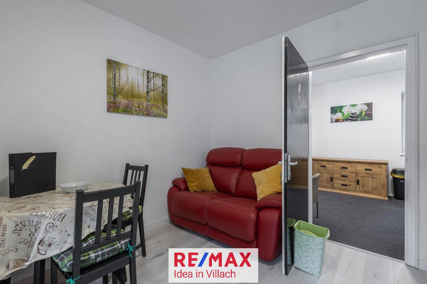 Renovierungsbedürftige Anlegerwohnung mit Bergblick