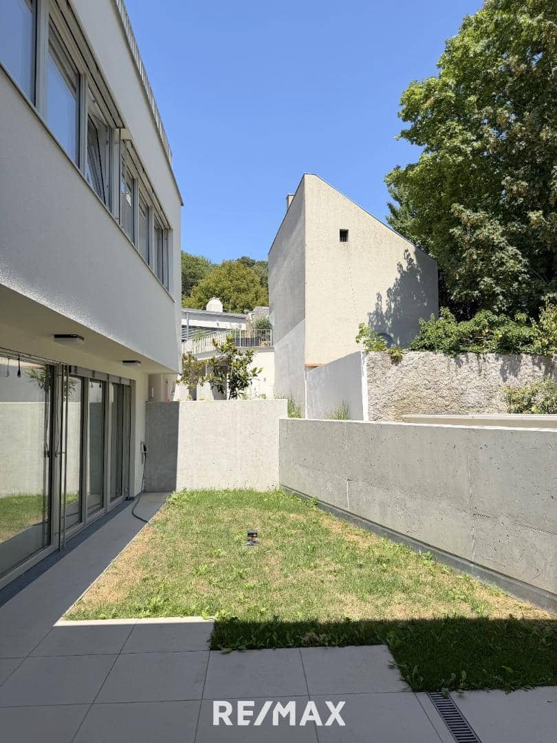 Maisonettewohnung with garden and private atrium