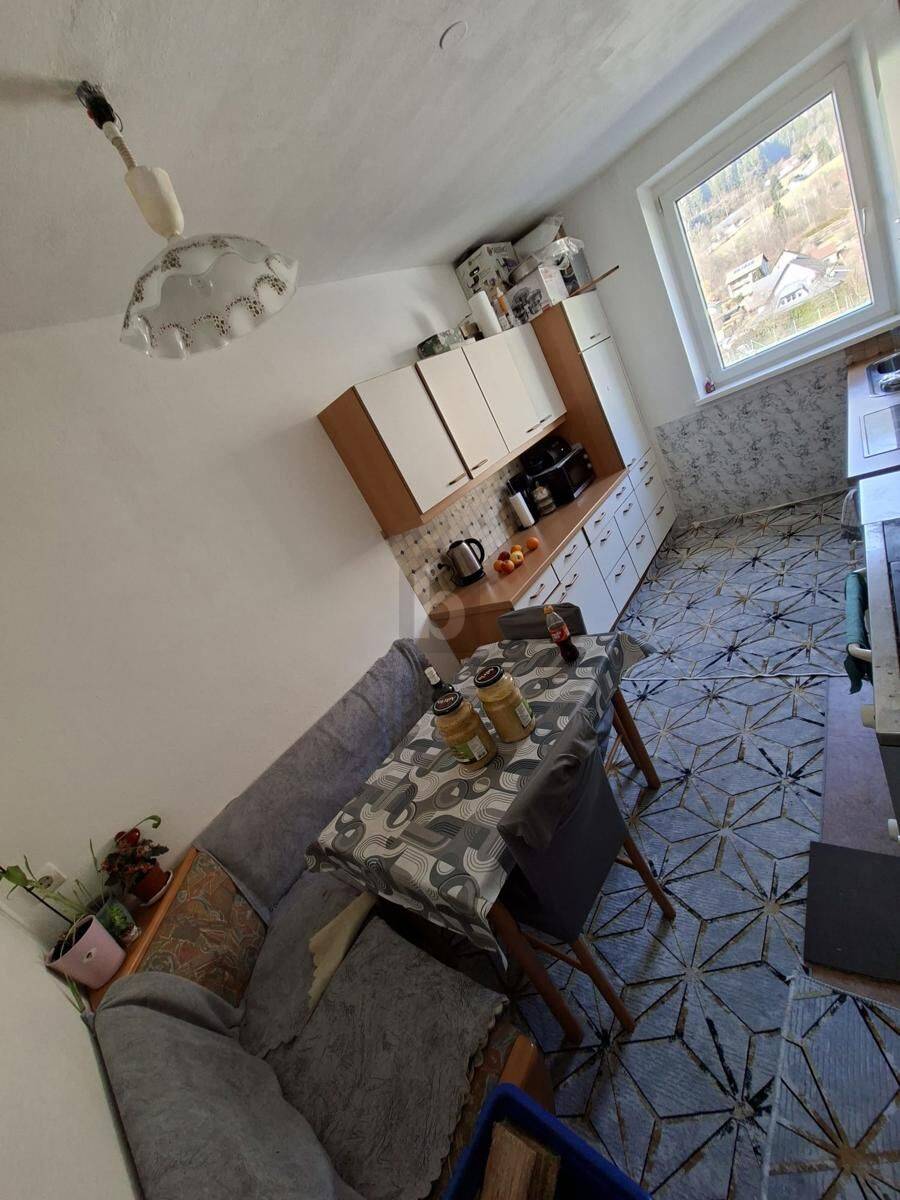 Wohnung mit Balkon und Keller in ruhiger grüner Lage