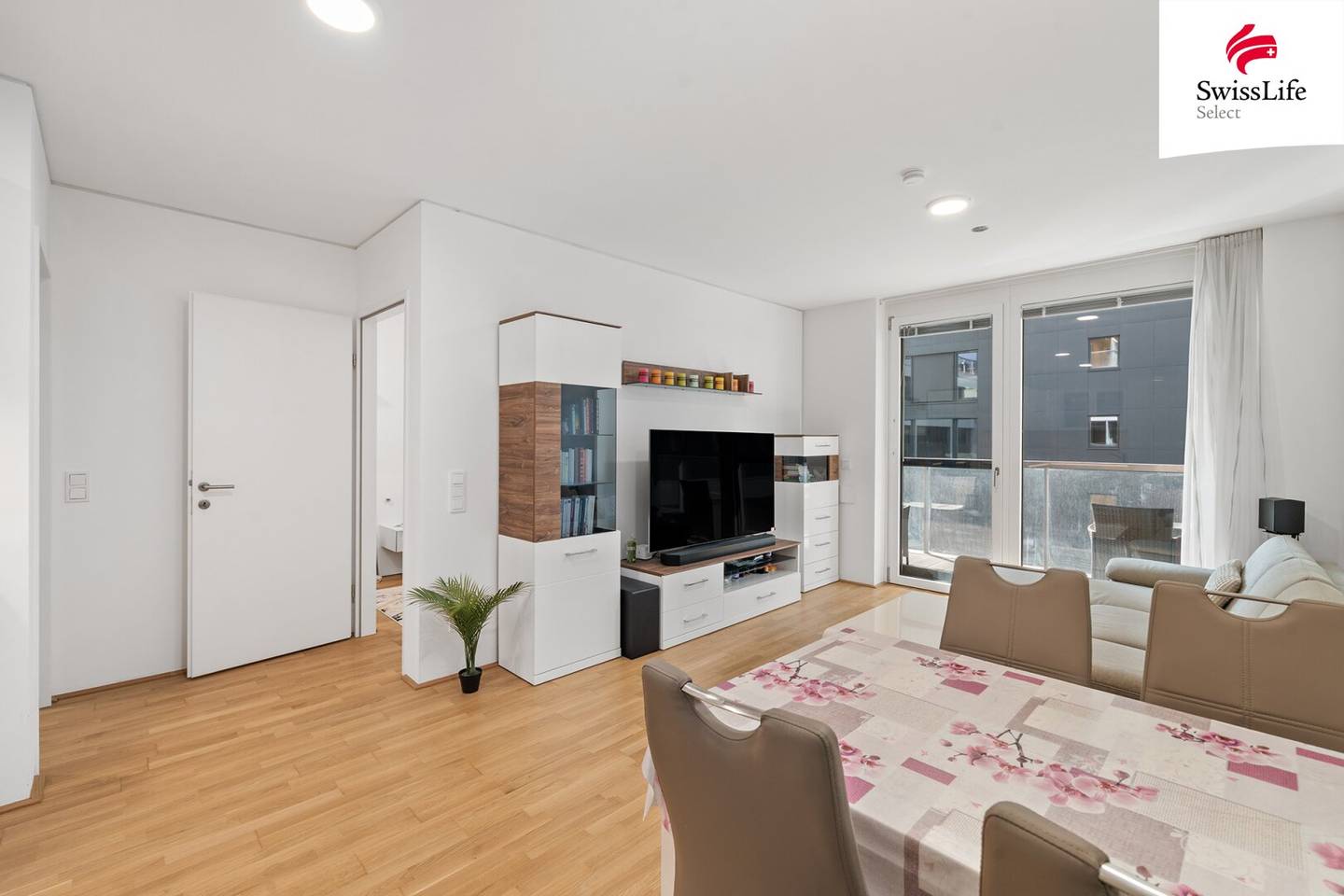 MARINA TOWER | Exclusive 3 Room Apartment | Loggia 13 m² | 5th Floor with Elevator