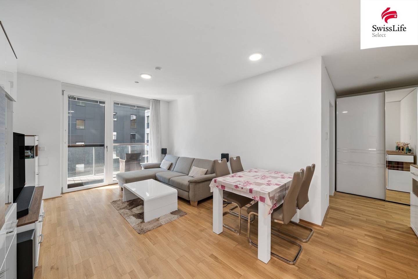 MARINA TOWER | Exclusive 3 Room Apartment | Loggia 13 m² | 5th Floor with Elevator