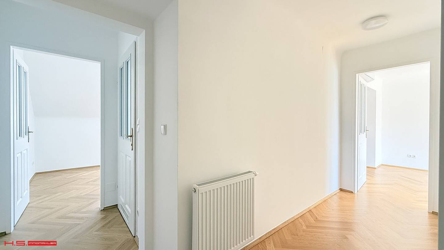 TOP PURCHASE TERRACE APARTMENT 2021 FULL RENOVATION 5TH FLOOR WITH ELEVATOR AIR CONDITIONING GREEN AND DISTANT VIEW THERMALLY REFURBISHED BUILDING