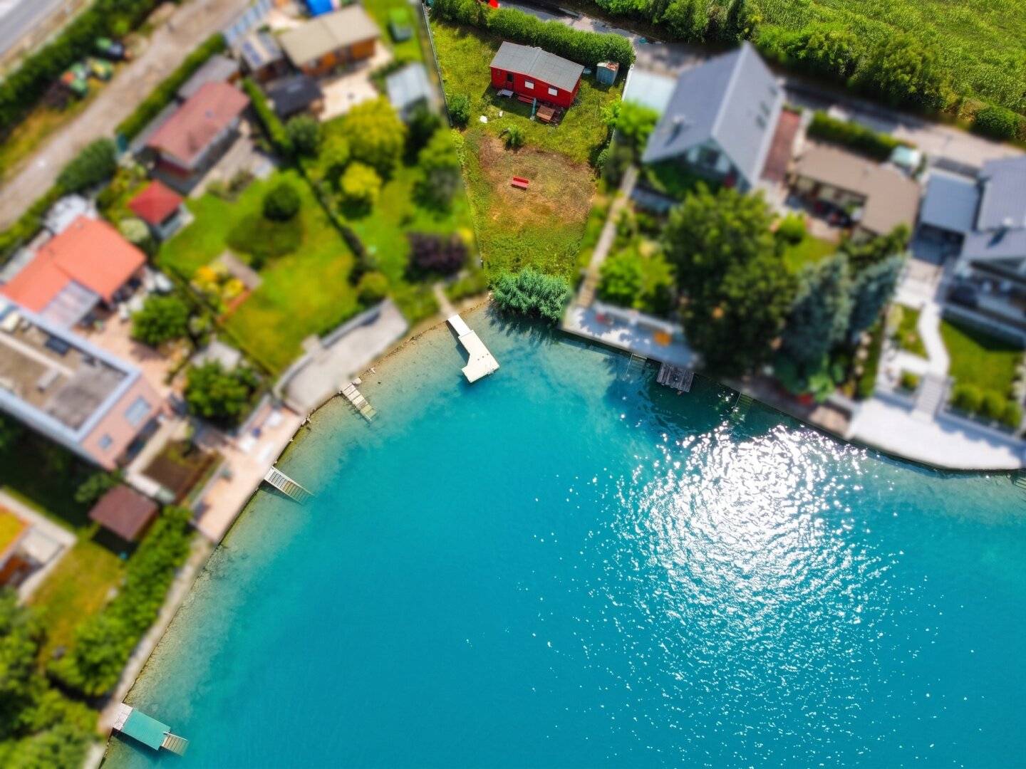 Olé, Olé wir bauen am See! Baugrundstück mit eigenem und direktem Seezugang nur 10 Minuten von Wiengrenze entfernt