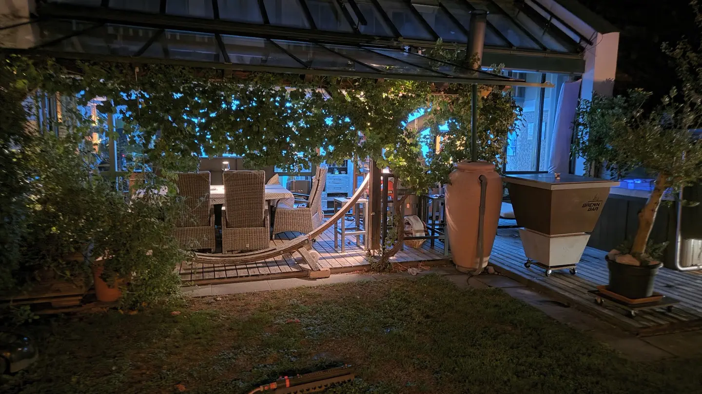 Familienwohnung energieeffizient mit PV Anlage und gepflegtem Garten