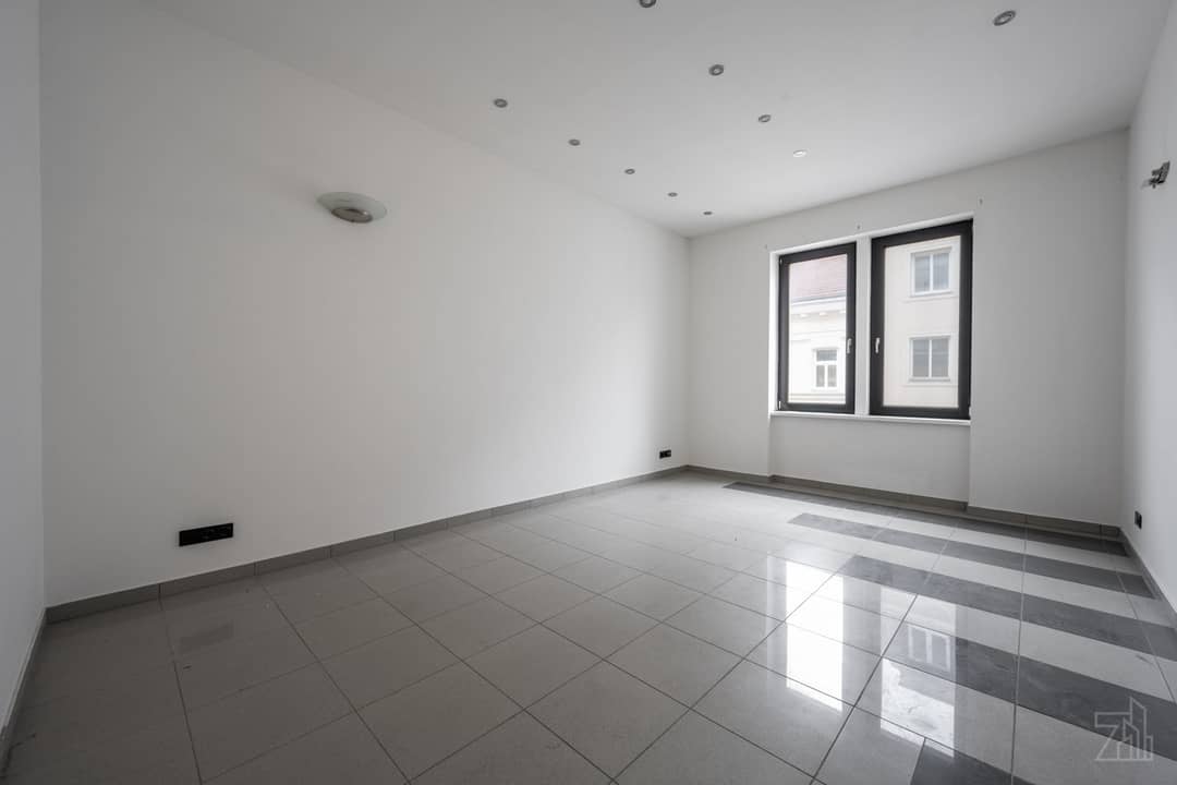 Anlegerwohnung modernisiert mit Einbauküche