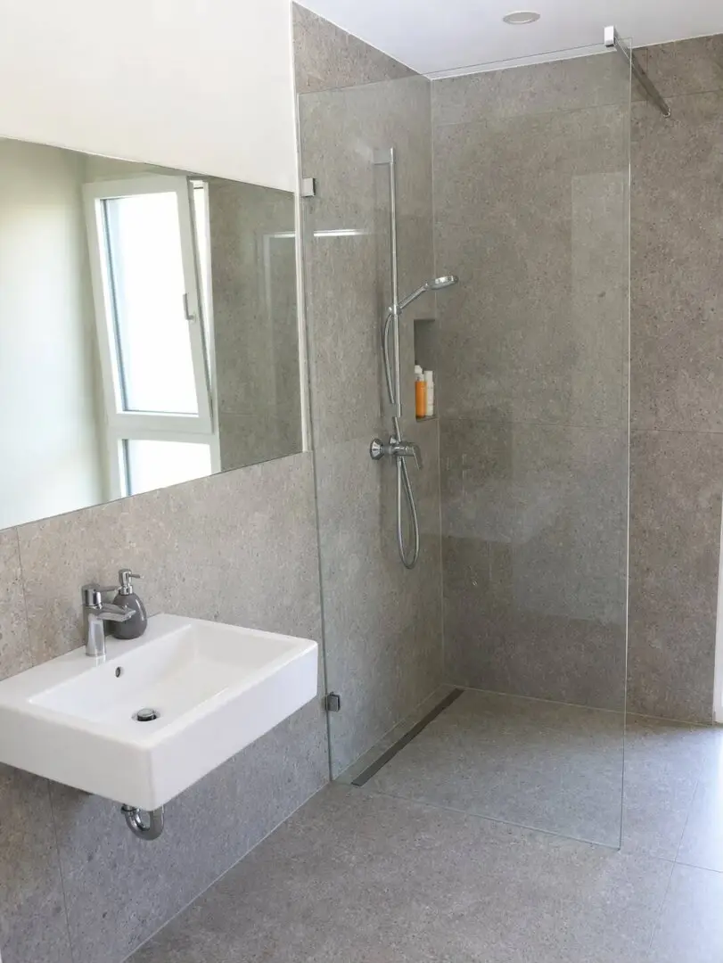 Neuwertiger Design-Bungalow +++ Exklusive Kapitalanlage mit lebenslangem Wohnrecht