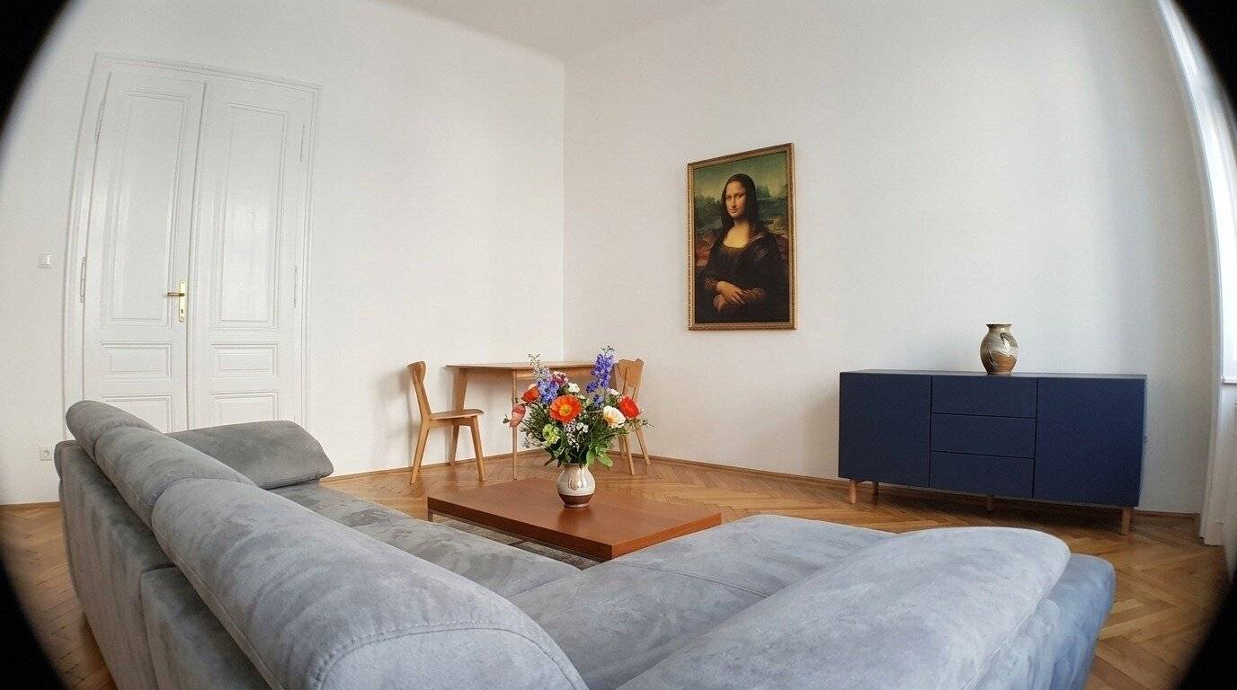 Renovated and furnished 2-room condominium in a renovated period building with elevator and district heating connection