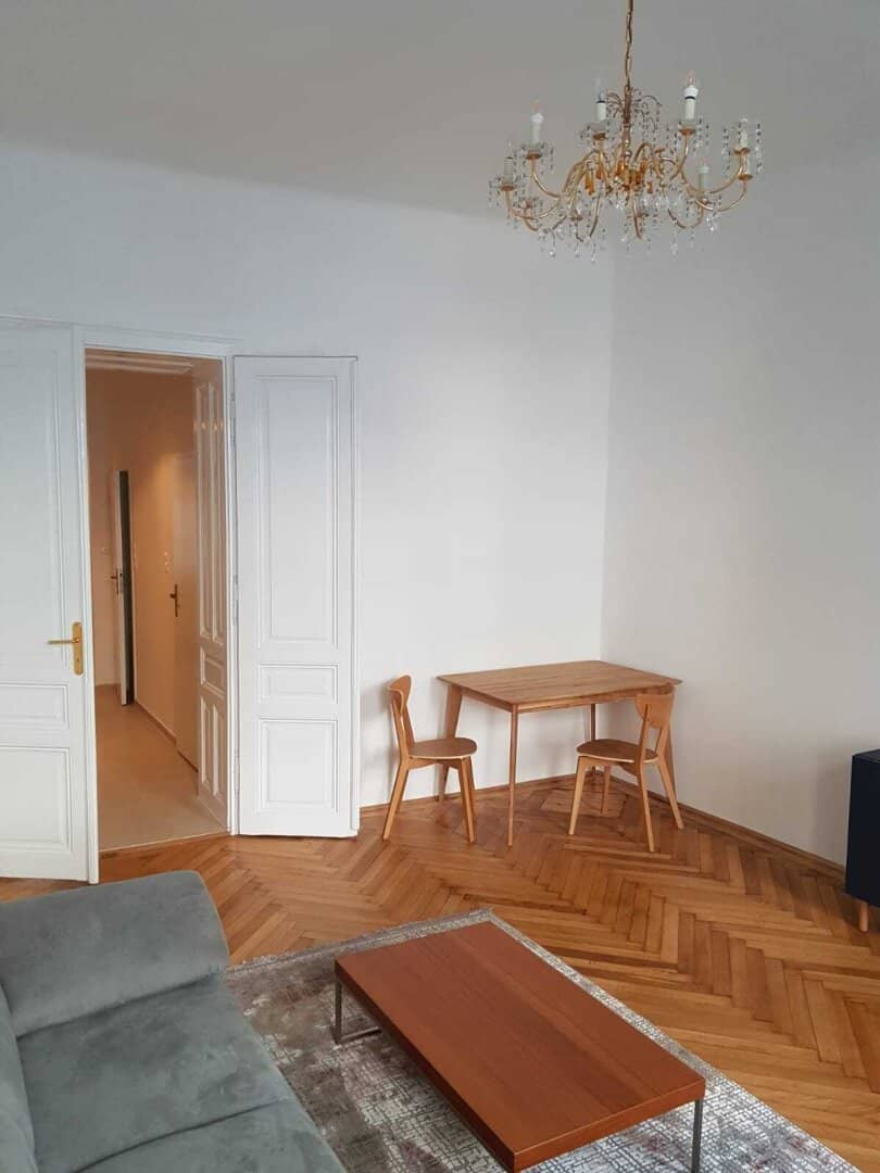 Renovated and furnished 2-room condominium in a renovated period building with elevator and district heating connection