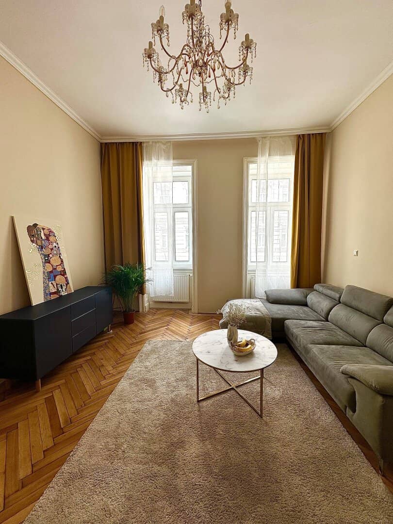Renovated and furnished 2-room condominium in a renovated period building with elevator and district heating connection