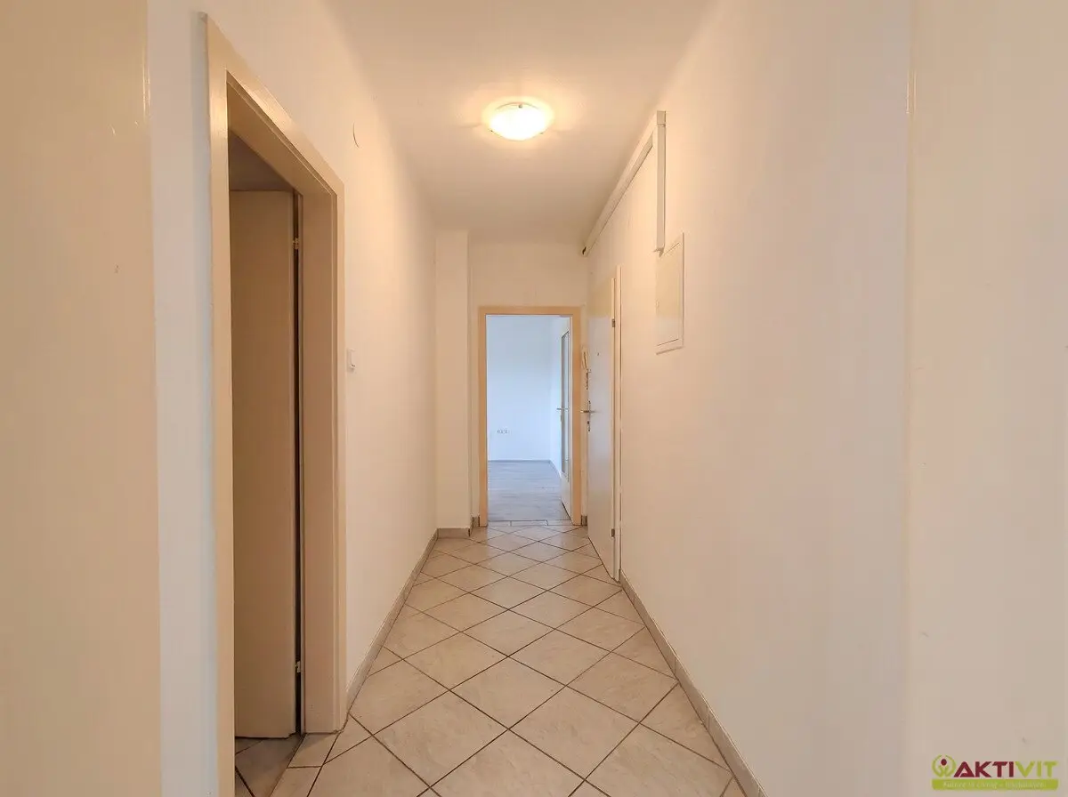 Compact 2-room apartment with cellar in Zeltweg.