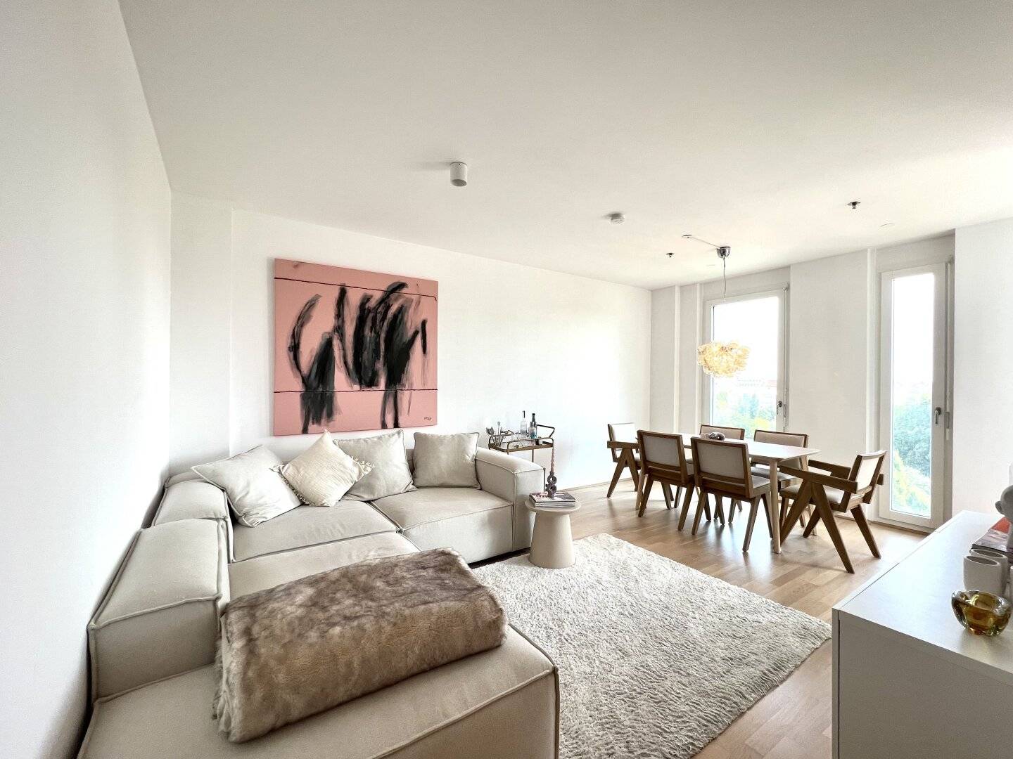 Stylische Traumwohnung mit perfekter Anbindung und Fernblick ins Grüne - provisionsfrei!