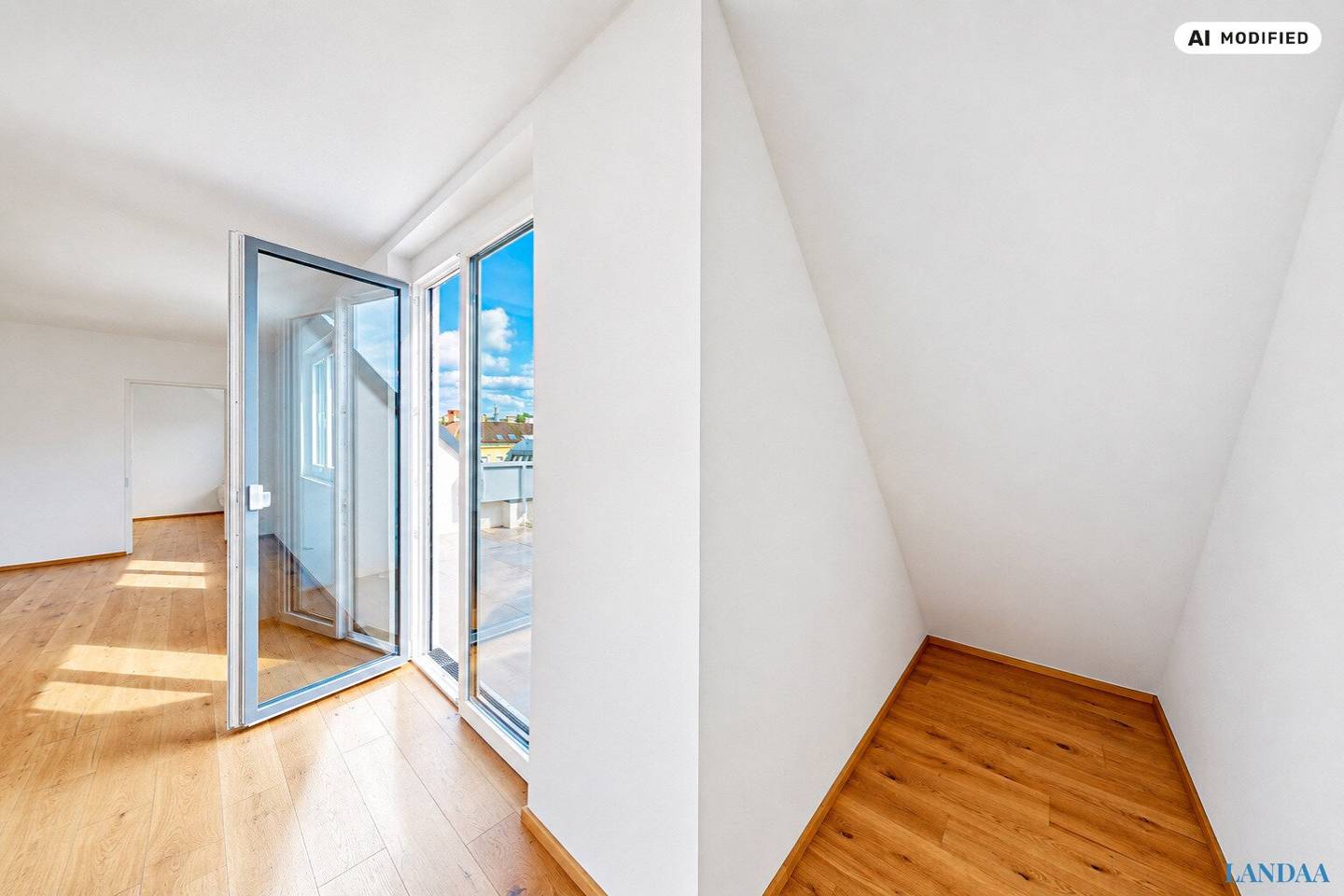 Dachgeschoss mit Südwest-Terrasse — Neubau 2022, Lift, Klimaanlage und Garagenplatz inklusive