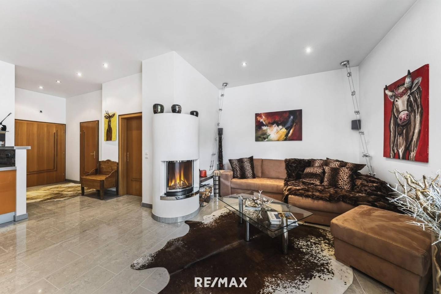 Wohnung mit Kamin und Lift in guter Lage