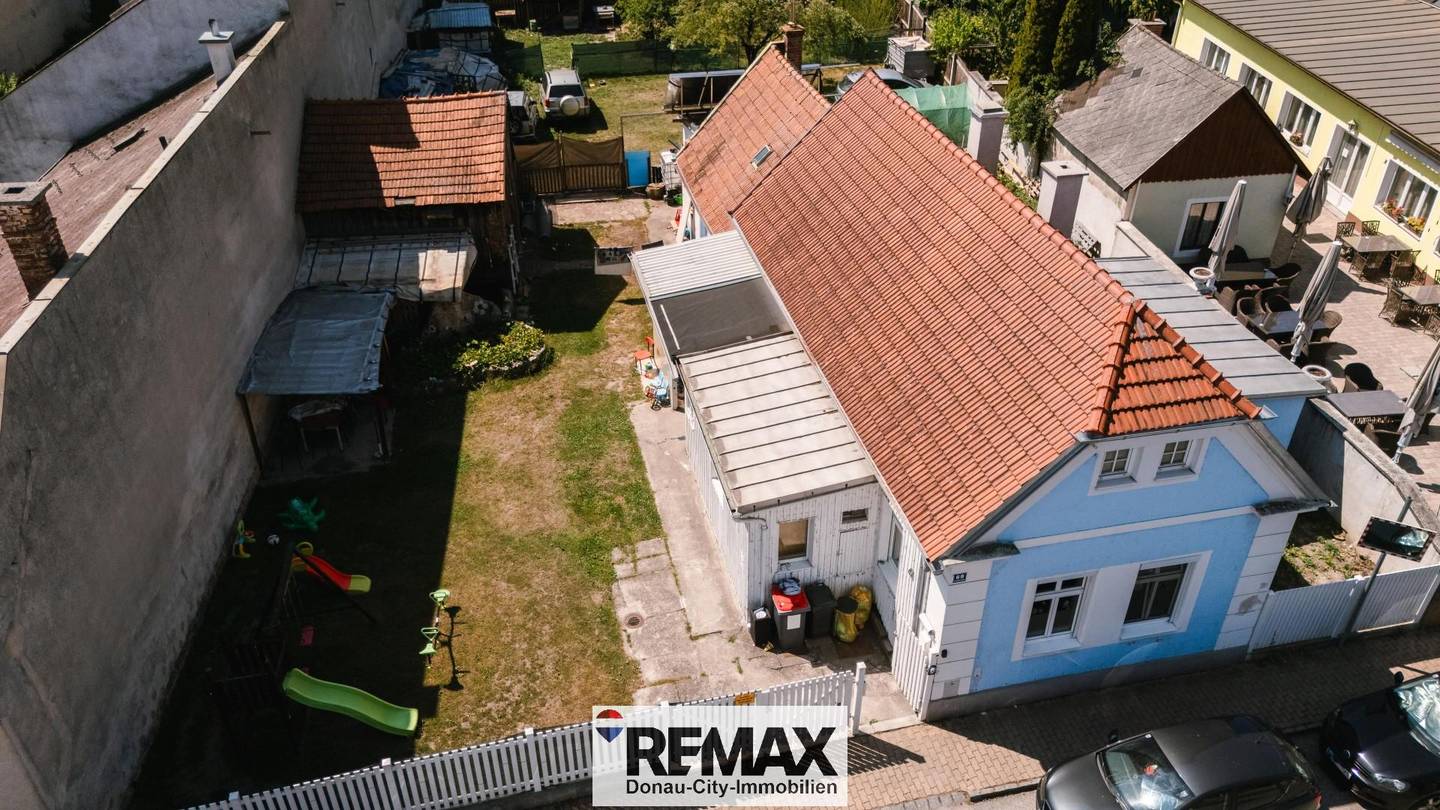 Renovation project with large garden apartment